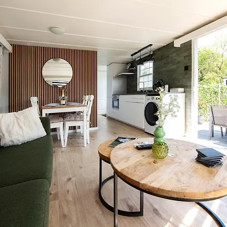 68, Stijlvol & Rustig Tuinverblijf Met Lounge & Airco! Nabij Efteling シャレー