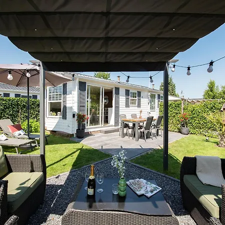 68, Stijlvol & Rustig Tuinverblijf Met Lounge & Airco! Nabij Efteling *