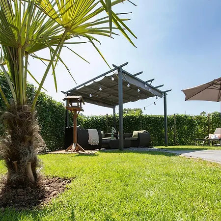 68, Stijlvol & Rustig Tuinverblijf Met Lounge & Airco! Nabij Efteling シャレー *