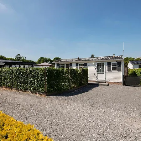 シャレー 68, Stijlvol & Rustig Tuinverblijf Met Lounge & Airco! Nabij Efteling オーイステルウェイク