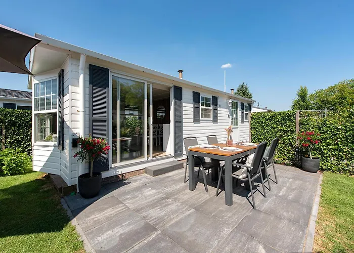 68, Stijlvol & Rustig Tuinverblijf Met Lounge & Airco! Nabij Efteling