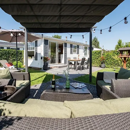 בקתה 68, Stijlvol & Rustig Tuinverblijf Met Lounge & Airco! Nabij Efteling אויסטרוויק