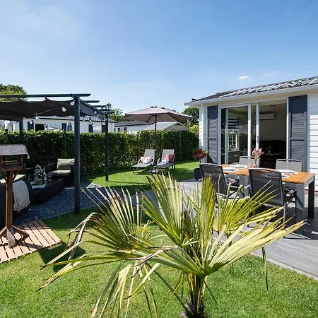 68, Stijlvol & Rustig Tuinverblijf Met Lounge & Airco! Nabij Efteling בקתה *