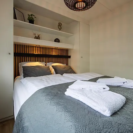 בקתה 68, Stijlvol & Rustig Tuinverblijf Met Lounge & Airco! Nabij Efteling אויסטרוויק