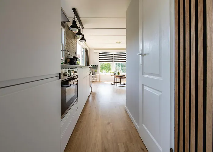 68, Stijlvol & Rustig Tuinverblijf Met Lounge & Airco! Nabij Efteling