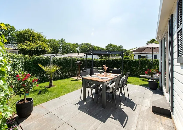 Chalet 68, Stijlvol & Rustig Tuinverblijf Met Lounge & Airco! Nabij Efteling Oisterwijk