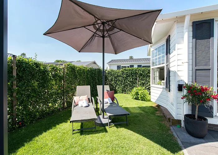 Chalet 68, Stijlvol & Rustig Tuinverblijf Met Lounge & Airco! Nabij Efteling