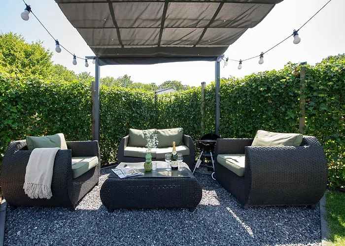 Chalet 68, Stijlvol & Rustig Tuinverblijf Met Lounge & Airco! Nabij Efteling