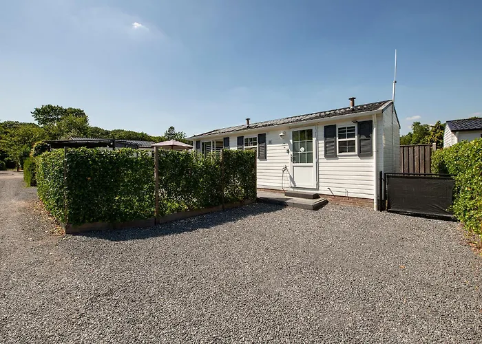 68, Stijlvol & Rustig Tuinverblijf Met Lounge & Airco! Nabij Efteling Chalet