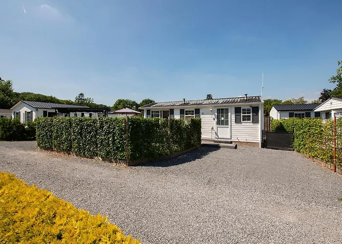 Chalet 68, Stijlvol & Rustig Tuinverblijf Met Lounge & Airco! Nabij Efteling Oisterwijk