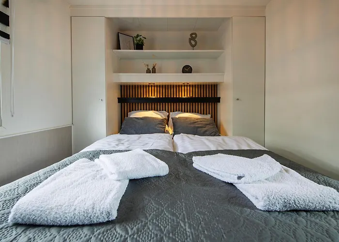 Chalet 68, Stijlvol & Rustig Tuinverblijf Met Lounge & Airco! Nabij Efteling *